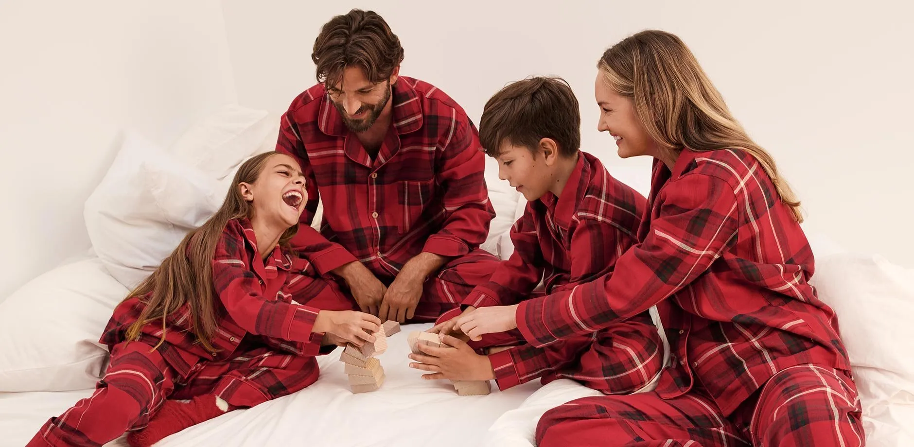 Tendance - Pyjama en douce flanelle de coton avec pochette cadeau - rouge foncé carreaux