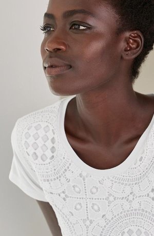 Femme - T-shirt à dentelle crochet - blanc cassé