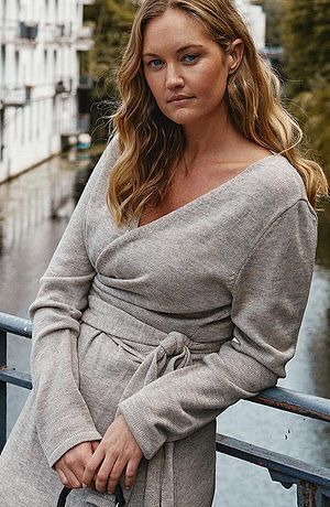 Femme - Robe en maille midi - beige chiné