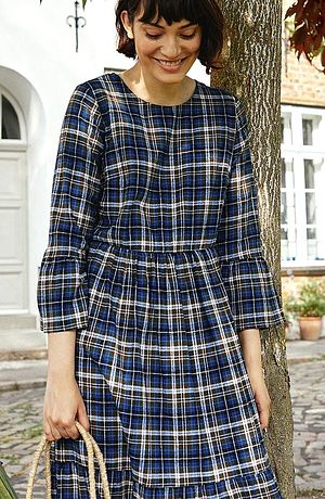 Femme - Robe midi évasée en flanelle avec volants - bleu arctique à carreaux