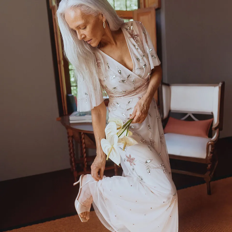 Femme - Robe de soir&eacute;e avec broderies de sequins - rose floral