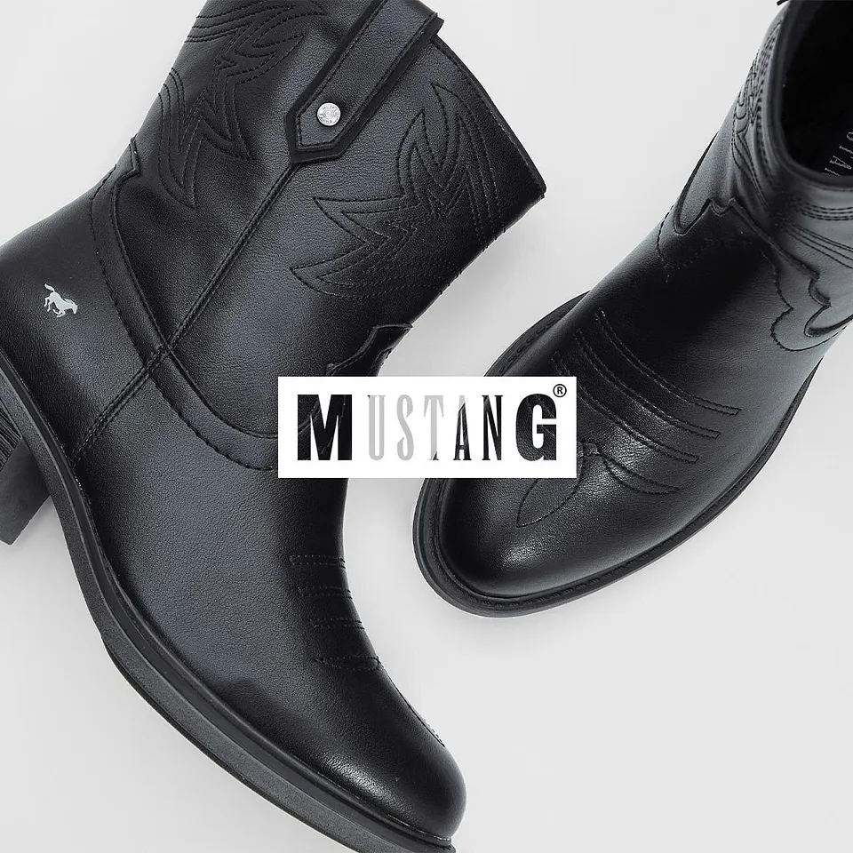 Bottes de Cowboy noires de Mustang