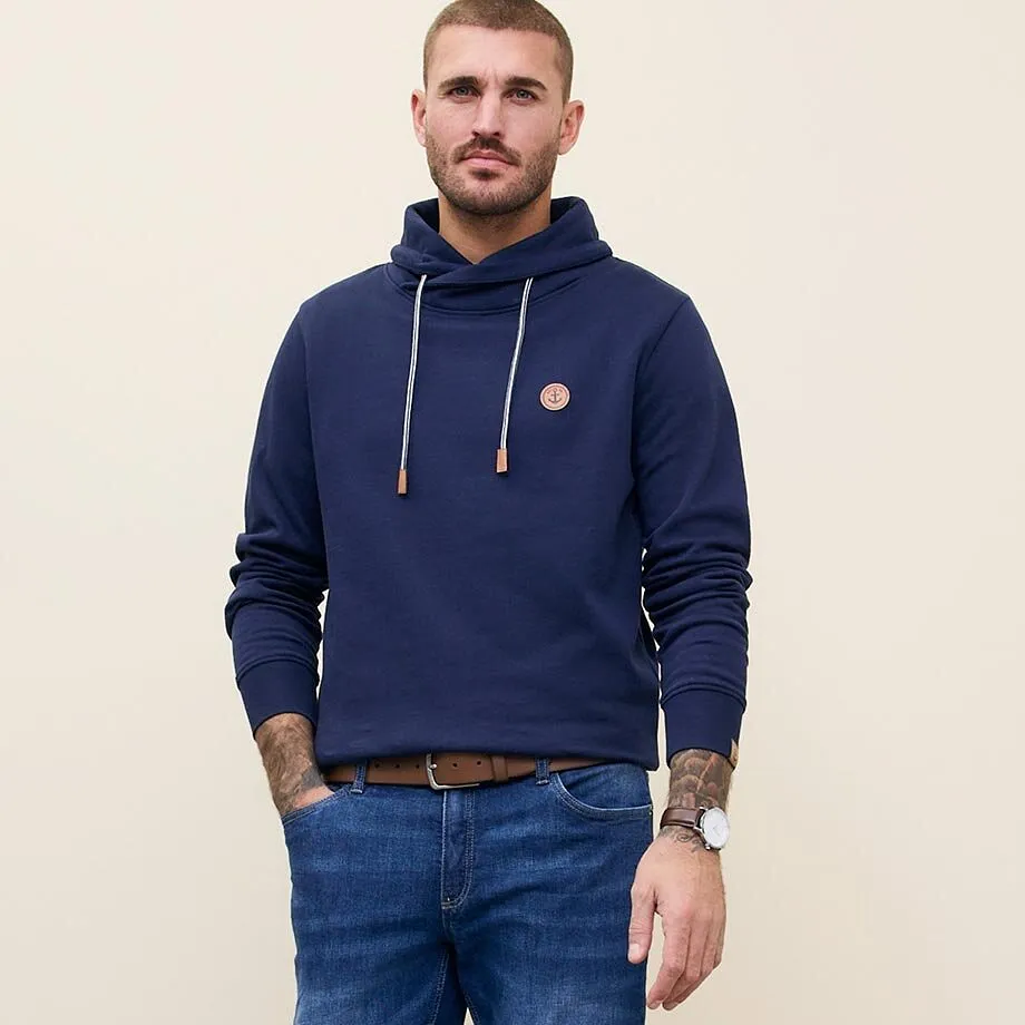 Sweat-shirt bleu marine avec col ch&acirc;le et &eacute;cusson.