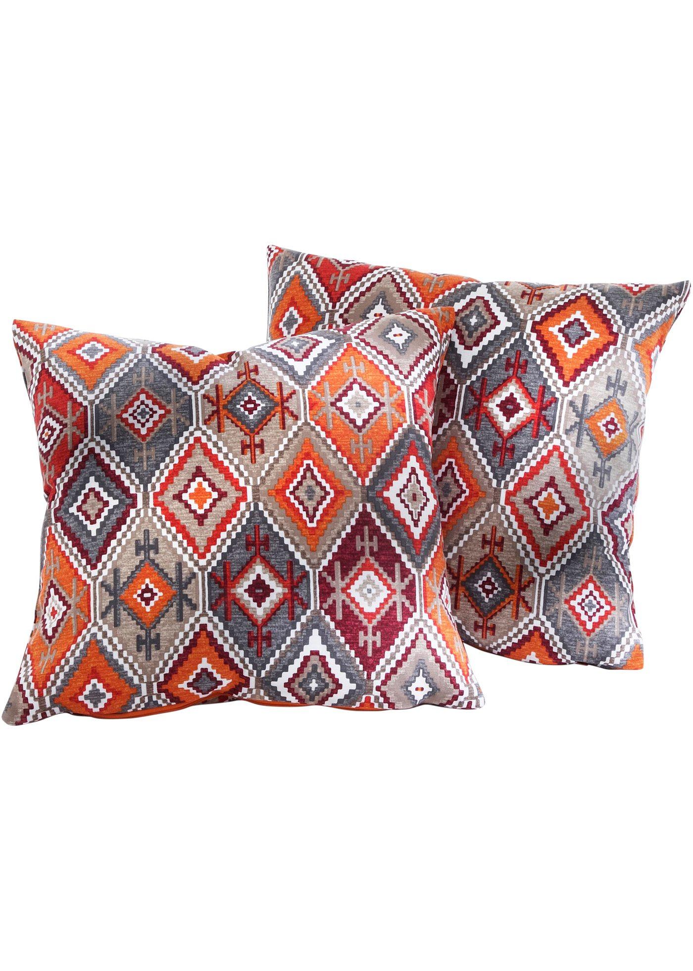 Chemin de canapé à carreaux