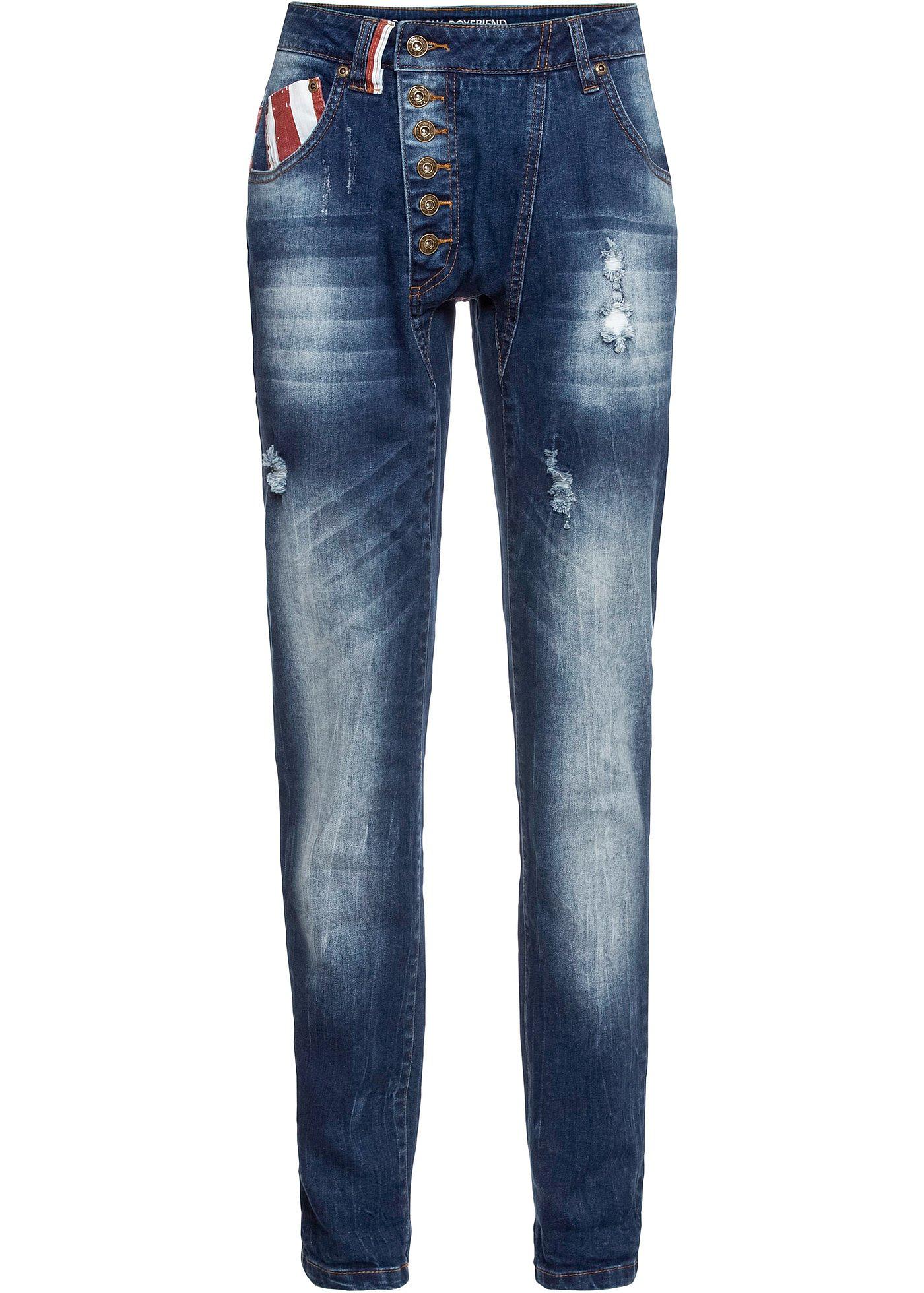 Image de Jean Boyfriend avec drapeaux appliqués