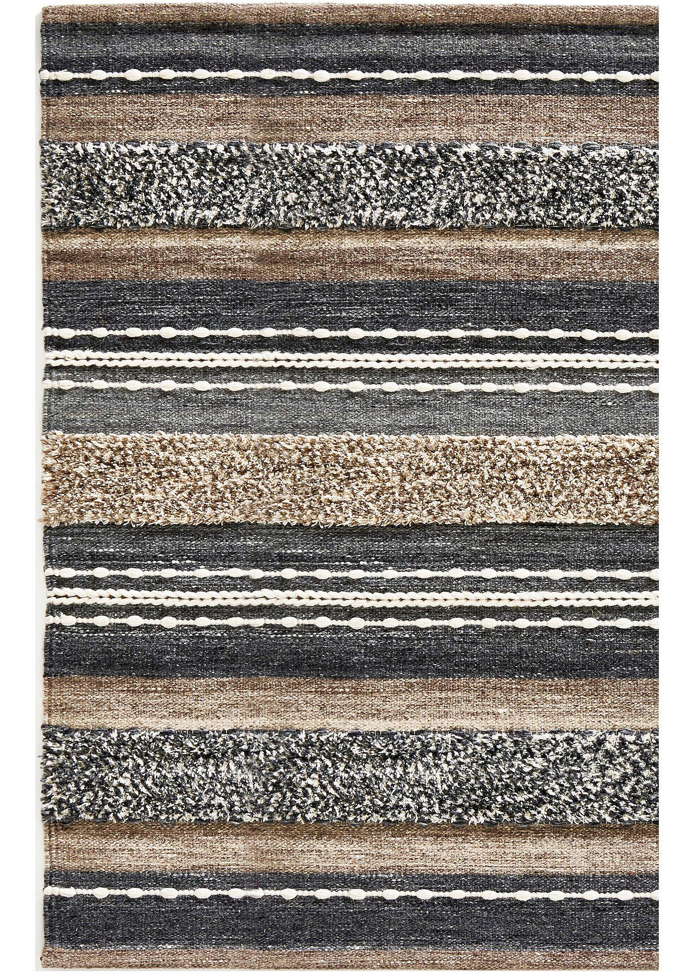 Tapis kilim structure en relief