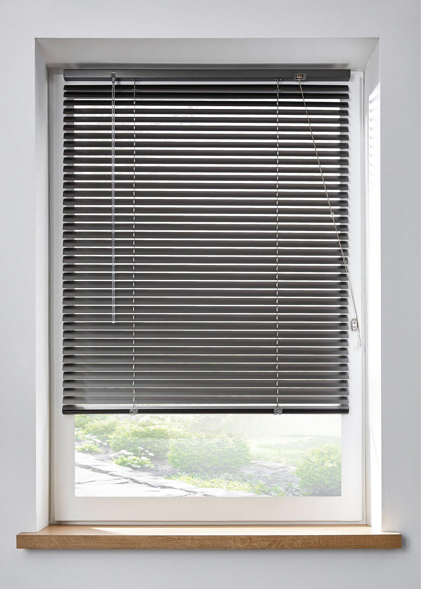 Store à lamelles aluminium