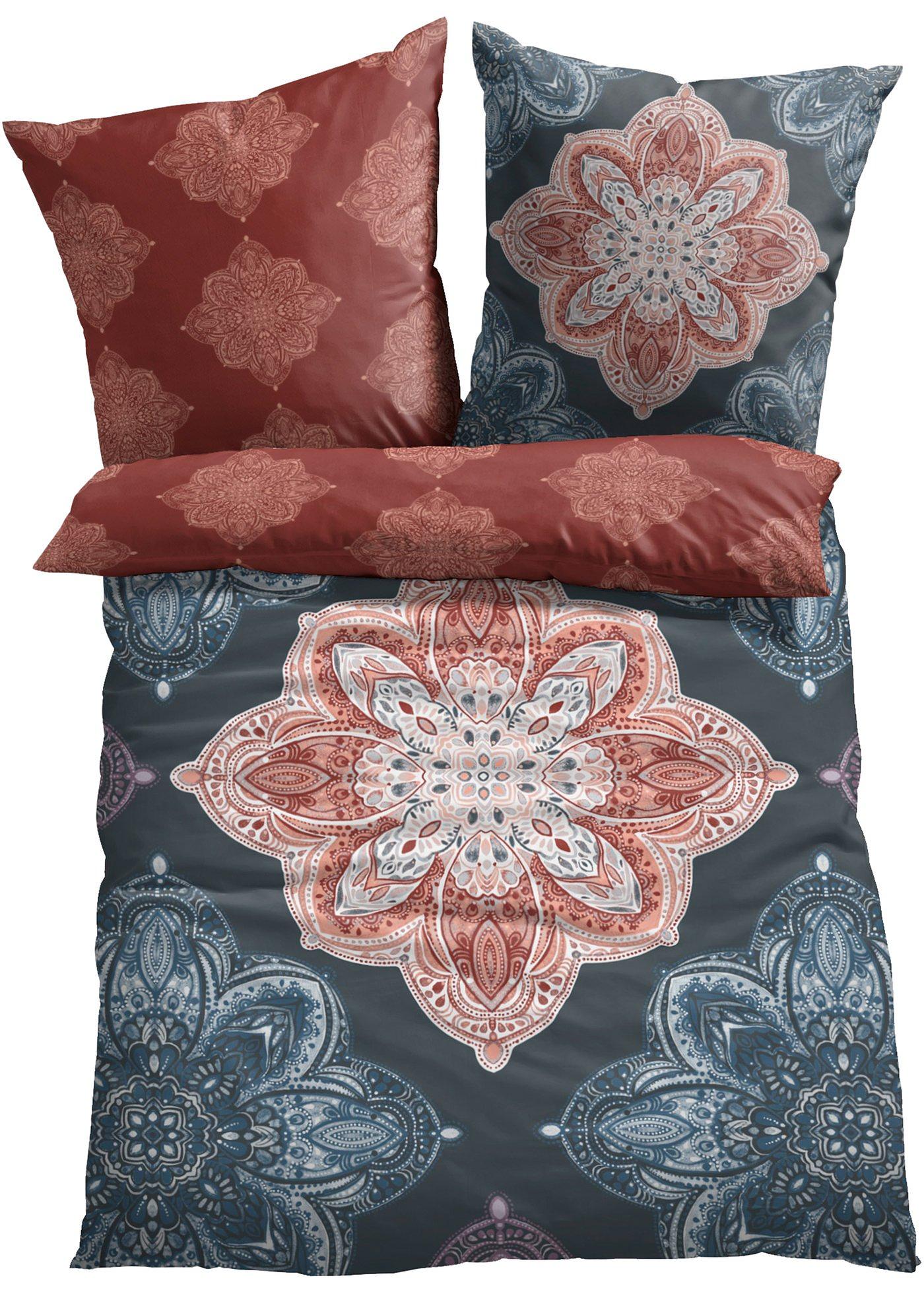 Parure de lit réversible avec ornements