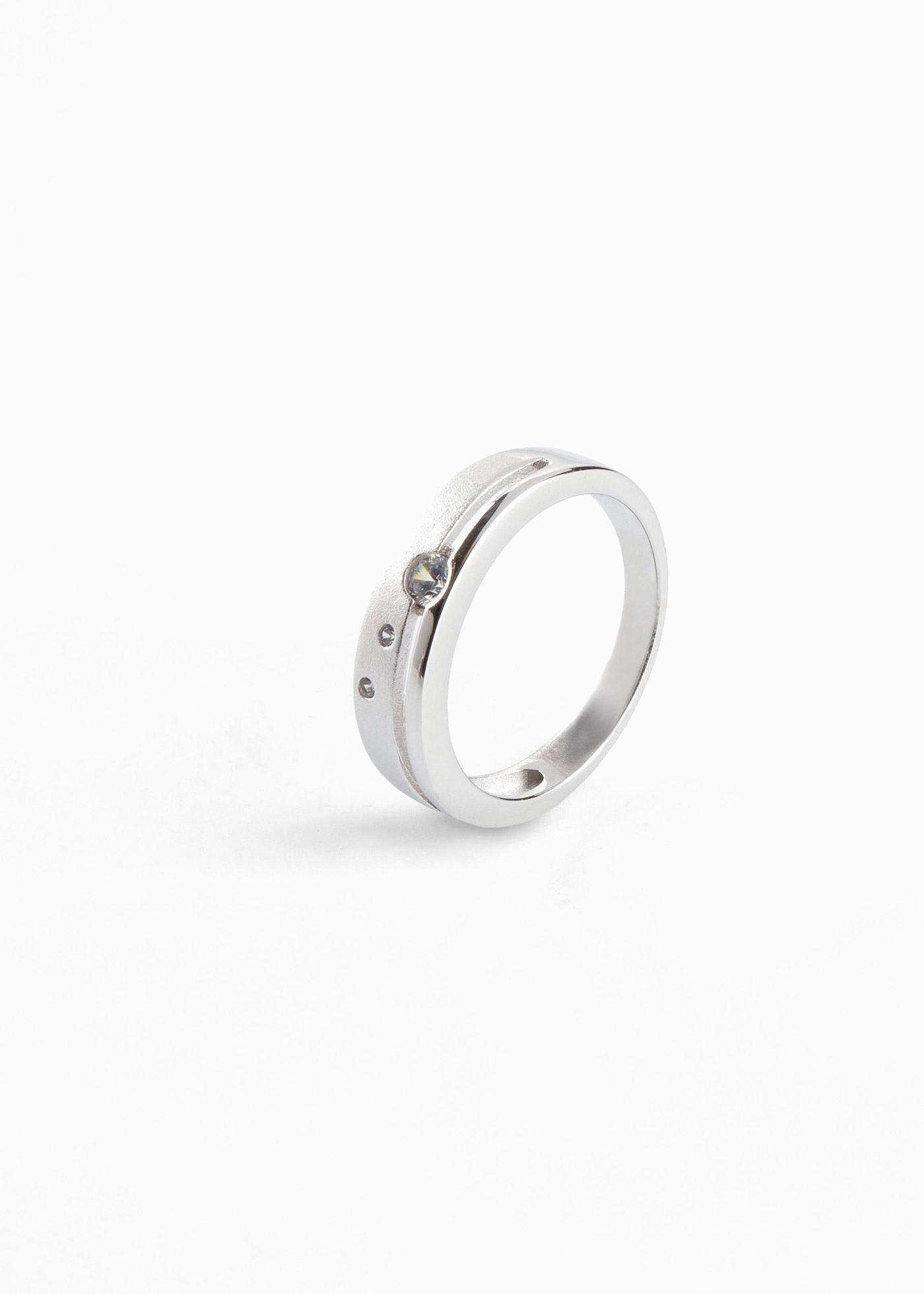 Bague avec zirconium