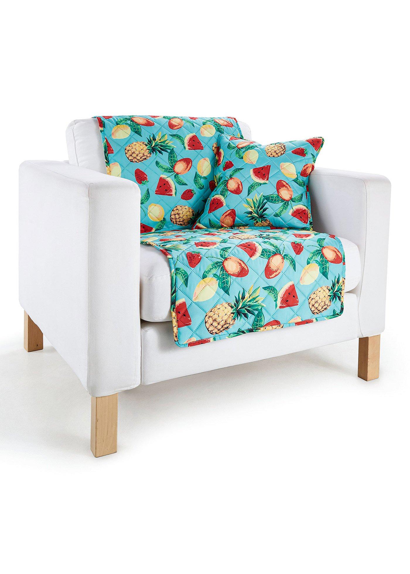 Chemin de canapé avec fruits