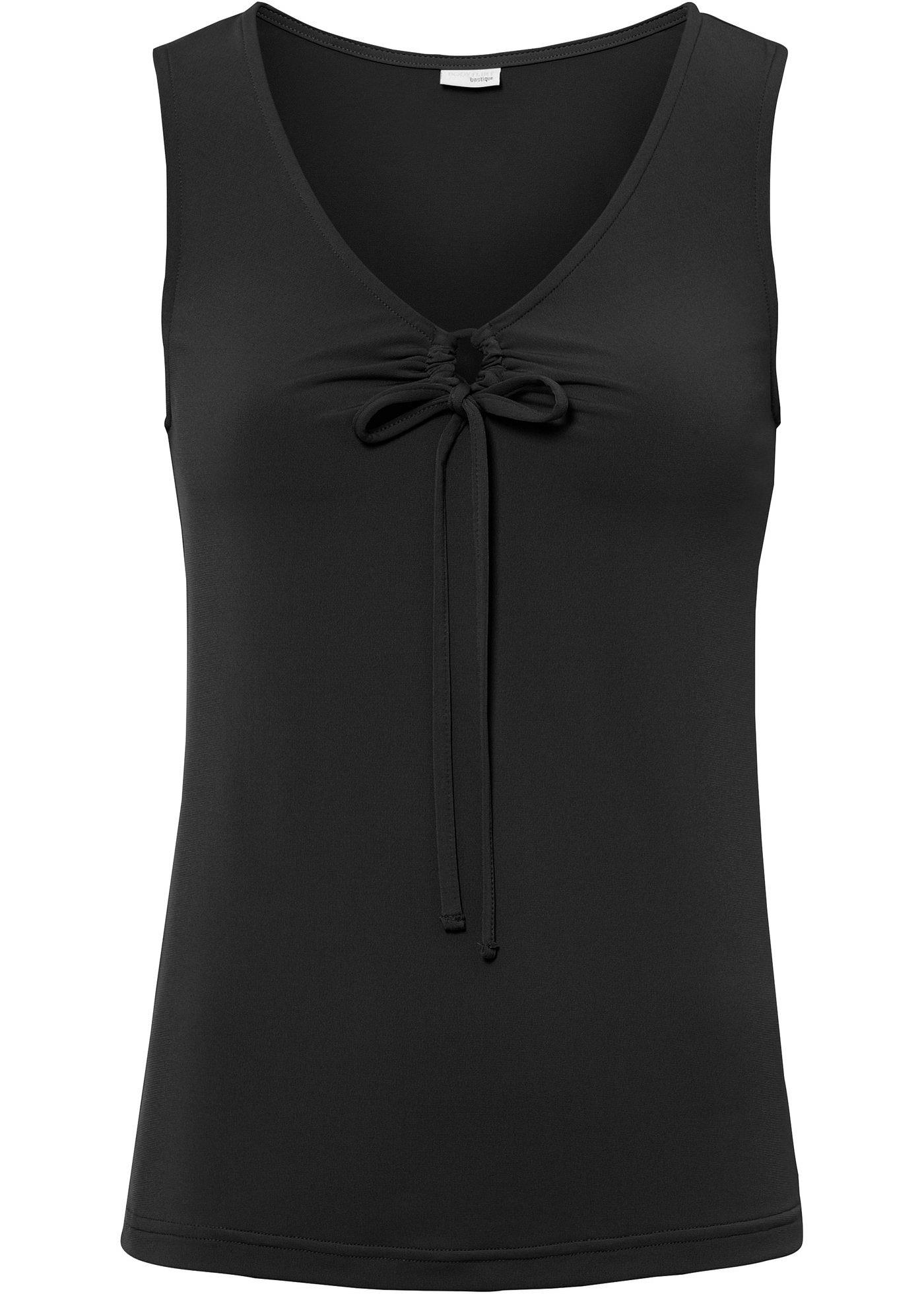 Top avec détail découpe