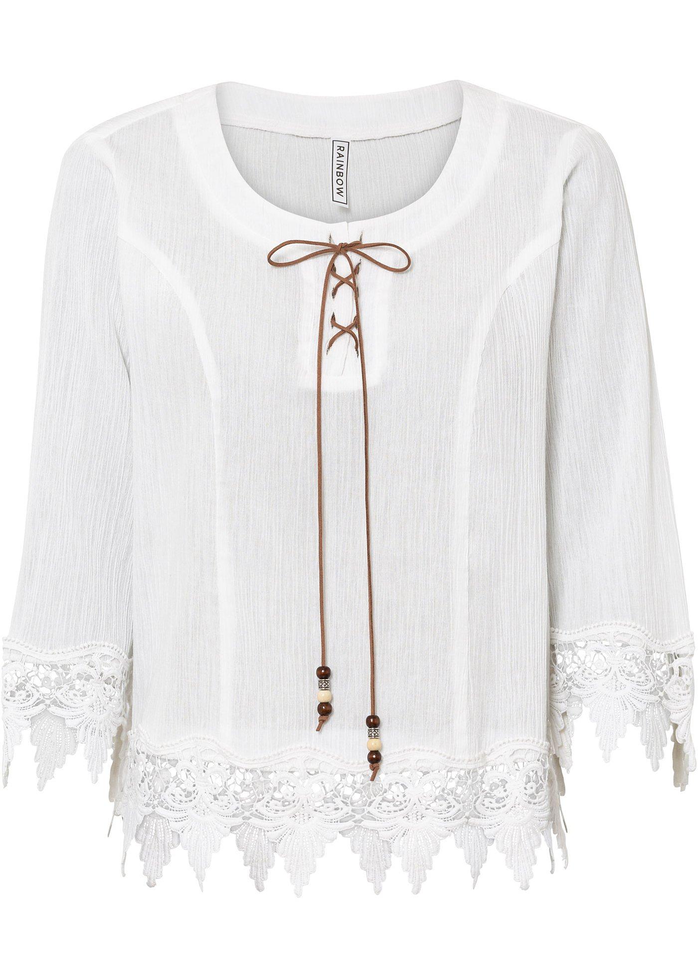 Image de Blouse avec laçage et détails dentelle