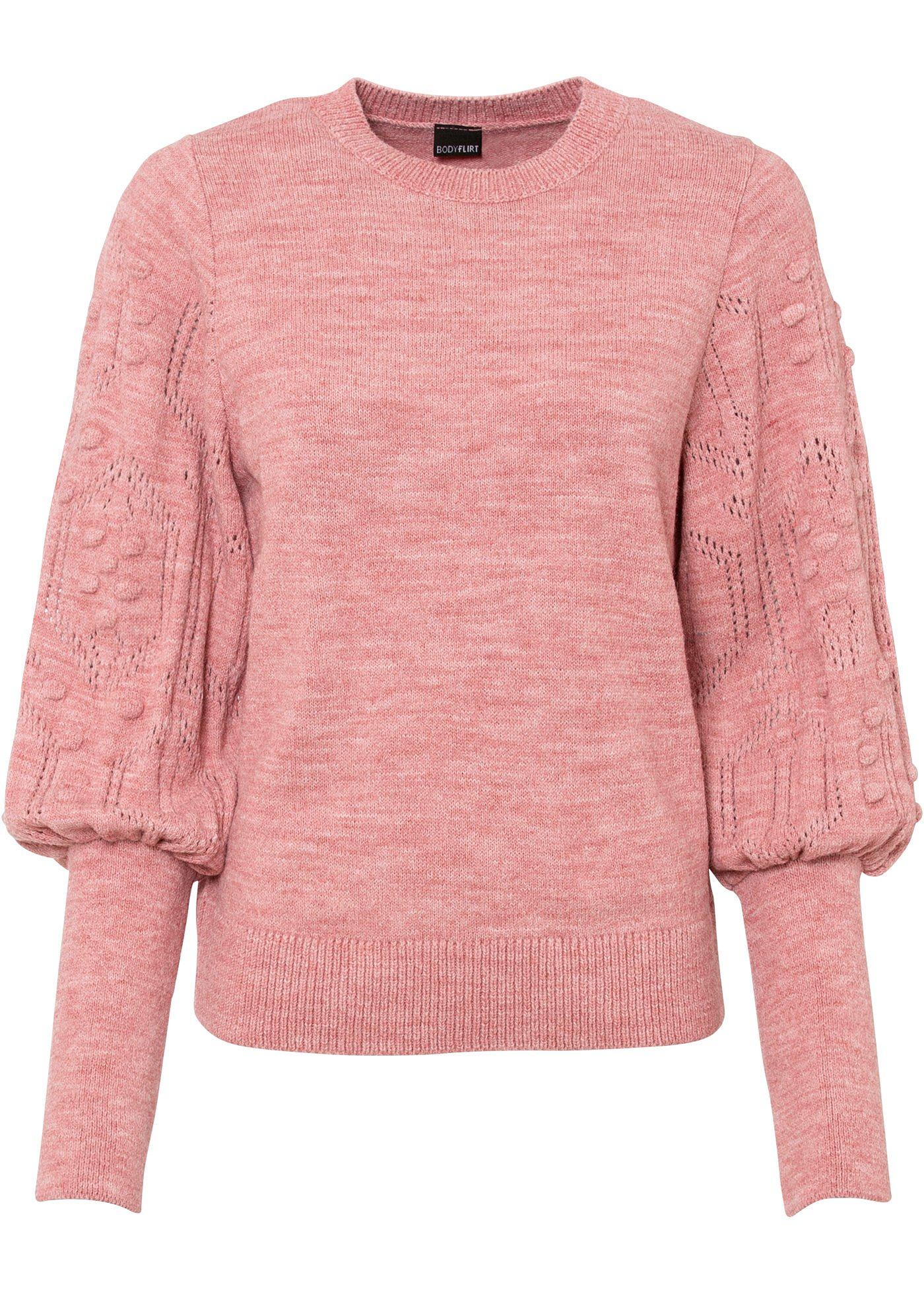 Pull à motif ajouré