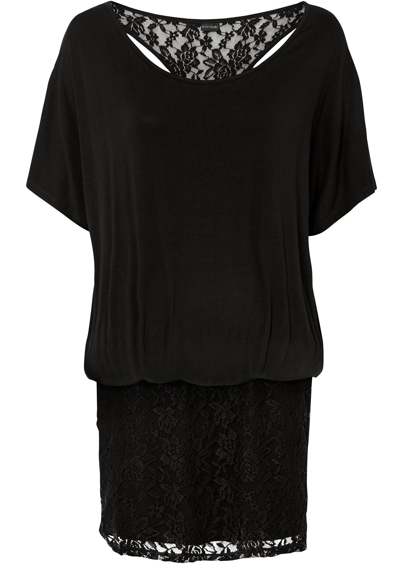 Robe à manches chauve-souris et dentelle