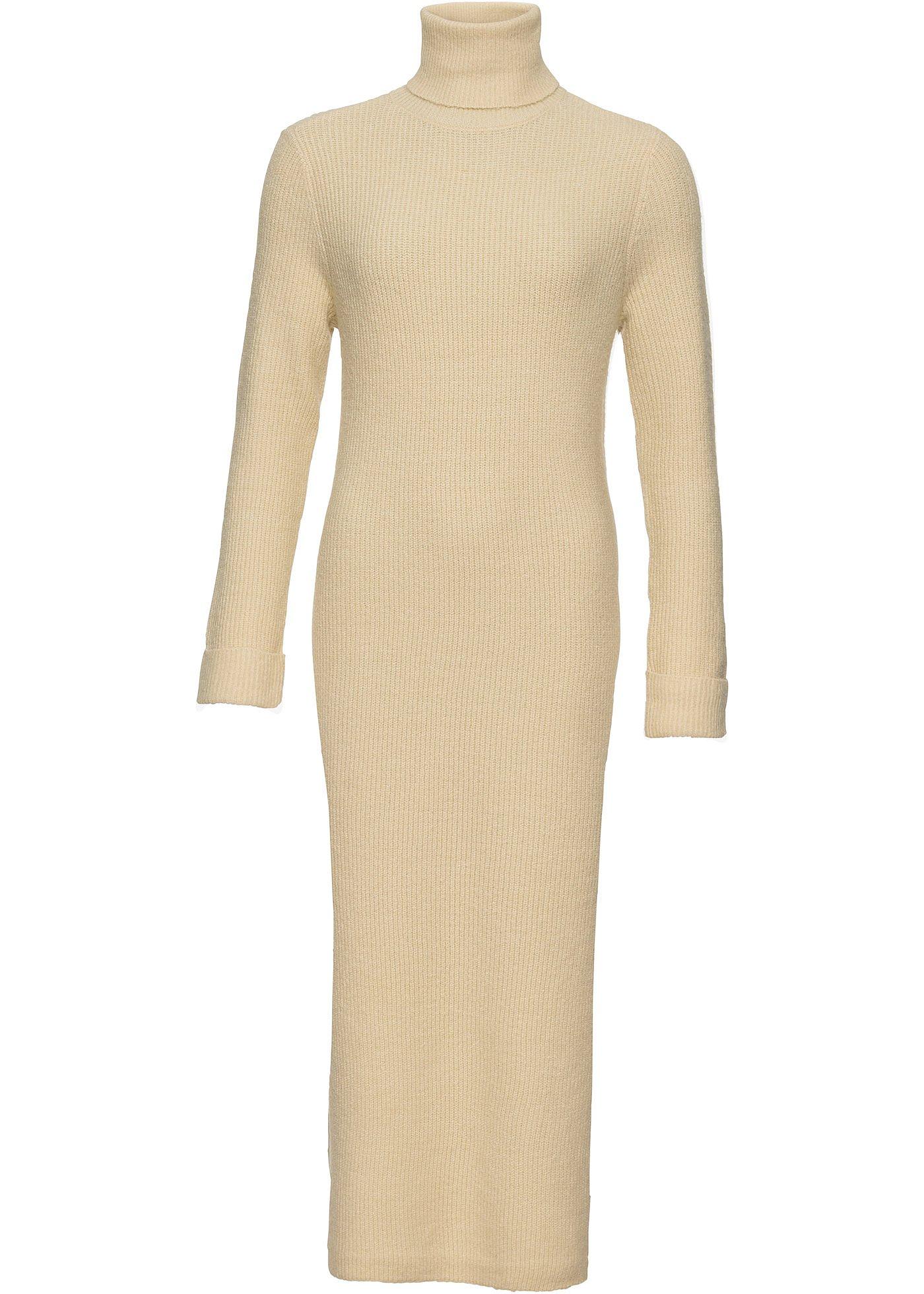 Robe en maille à col roulé