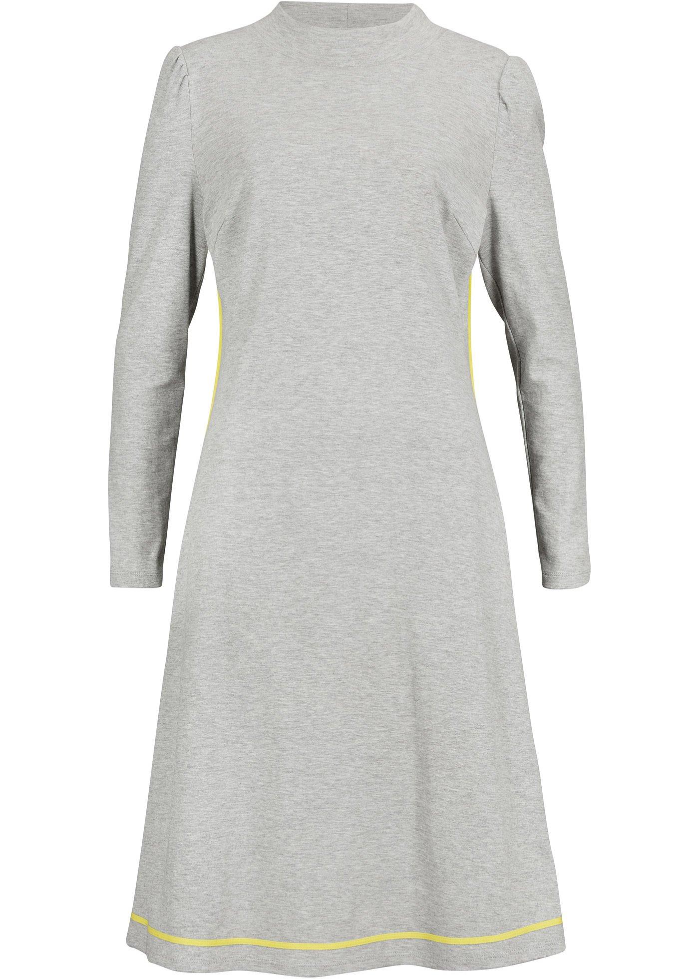 Robe avec col haut ample, manches longues