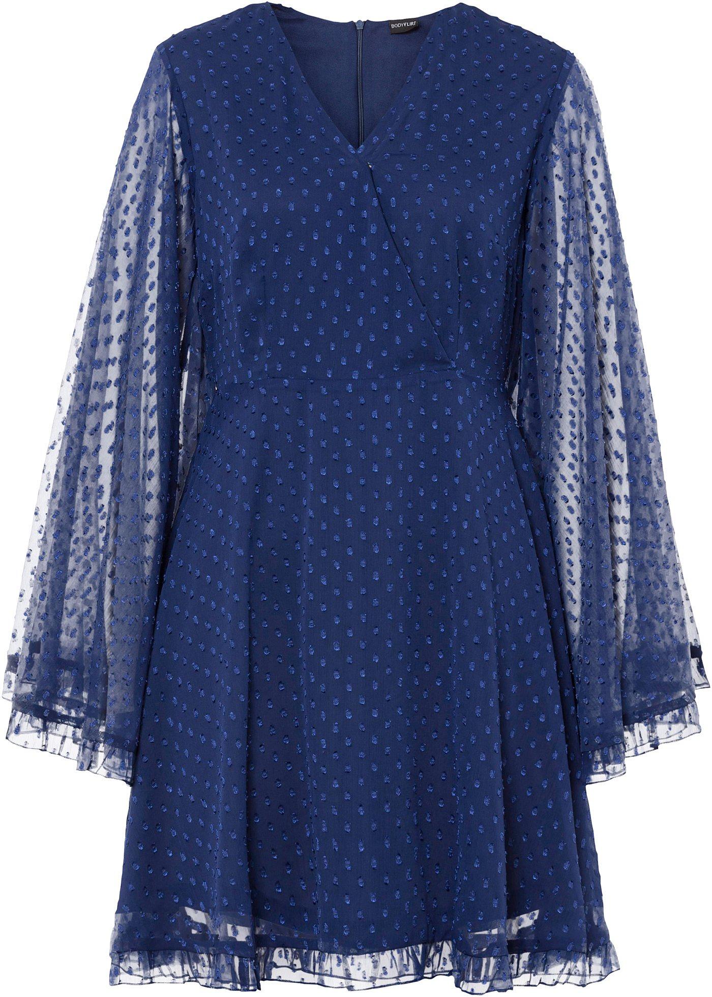 Robe à manches larges