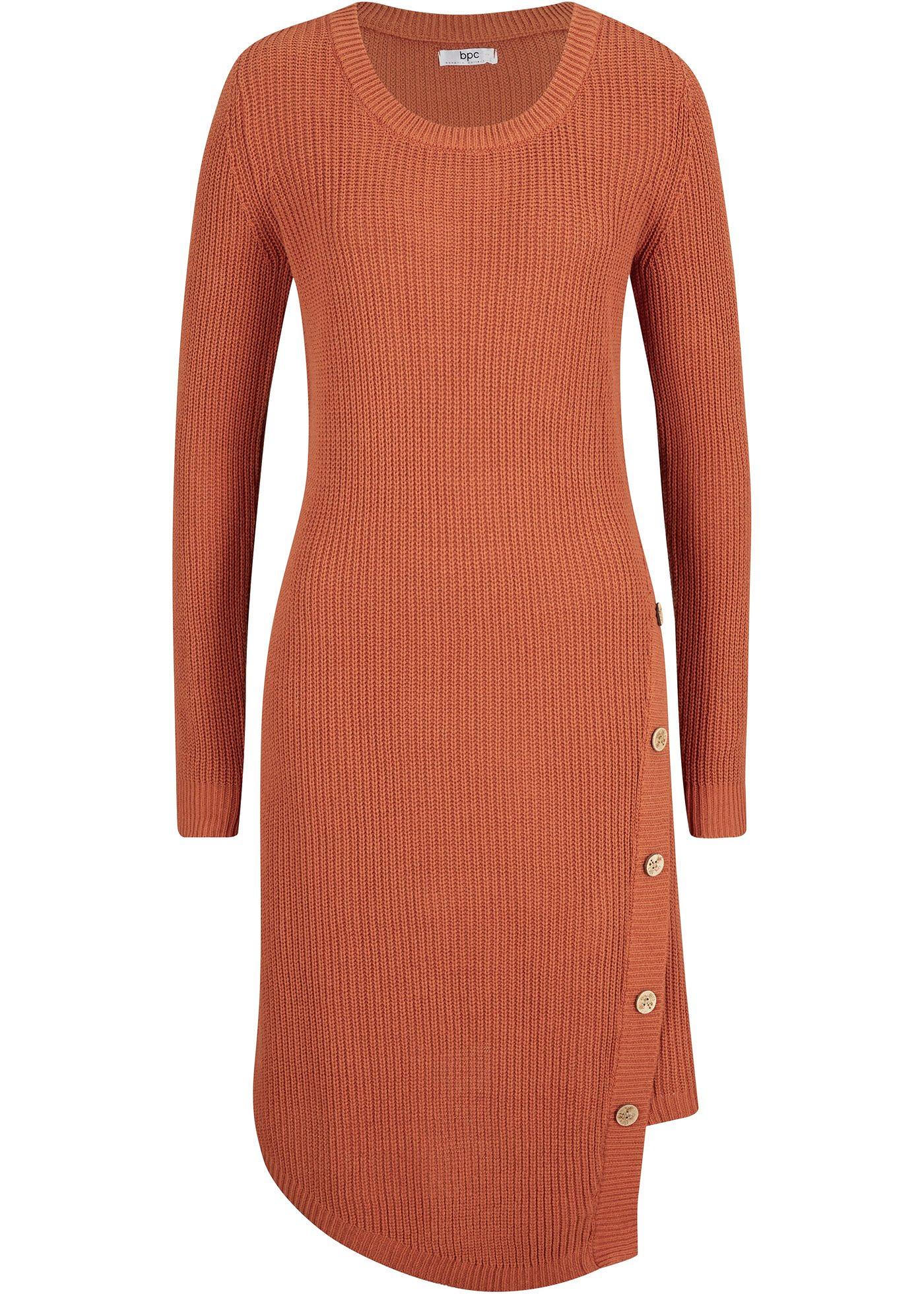 Robe en maille côtelée avec patte de boutonnage et base asymétrique