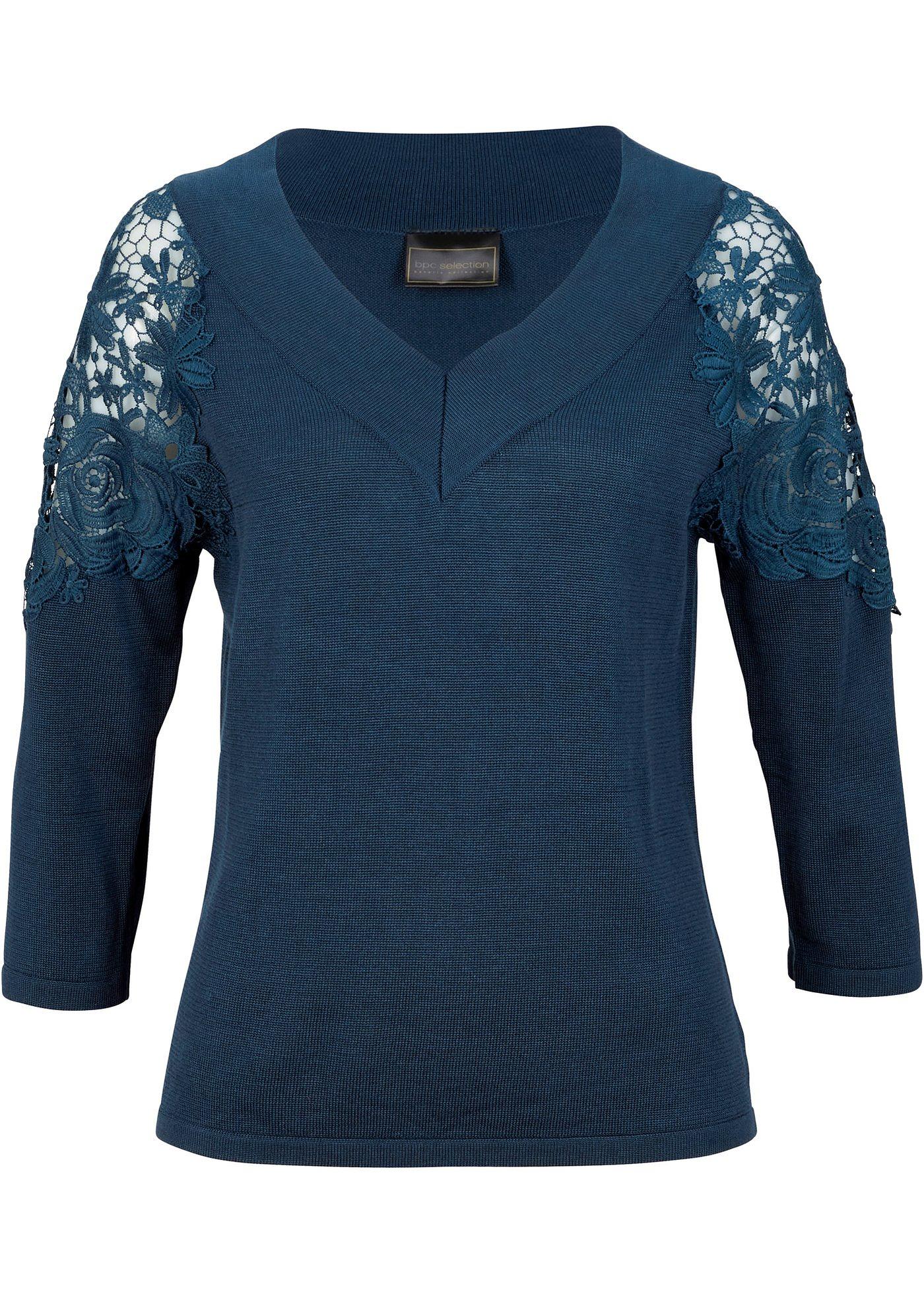 Pull à empiècement dentelle