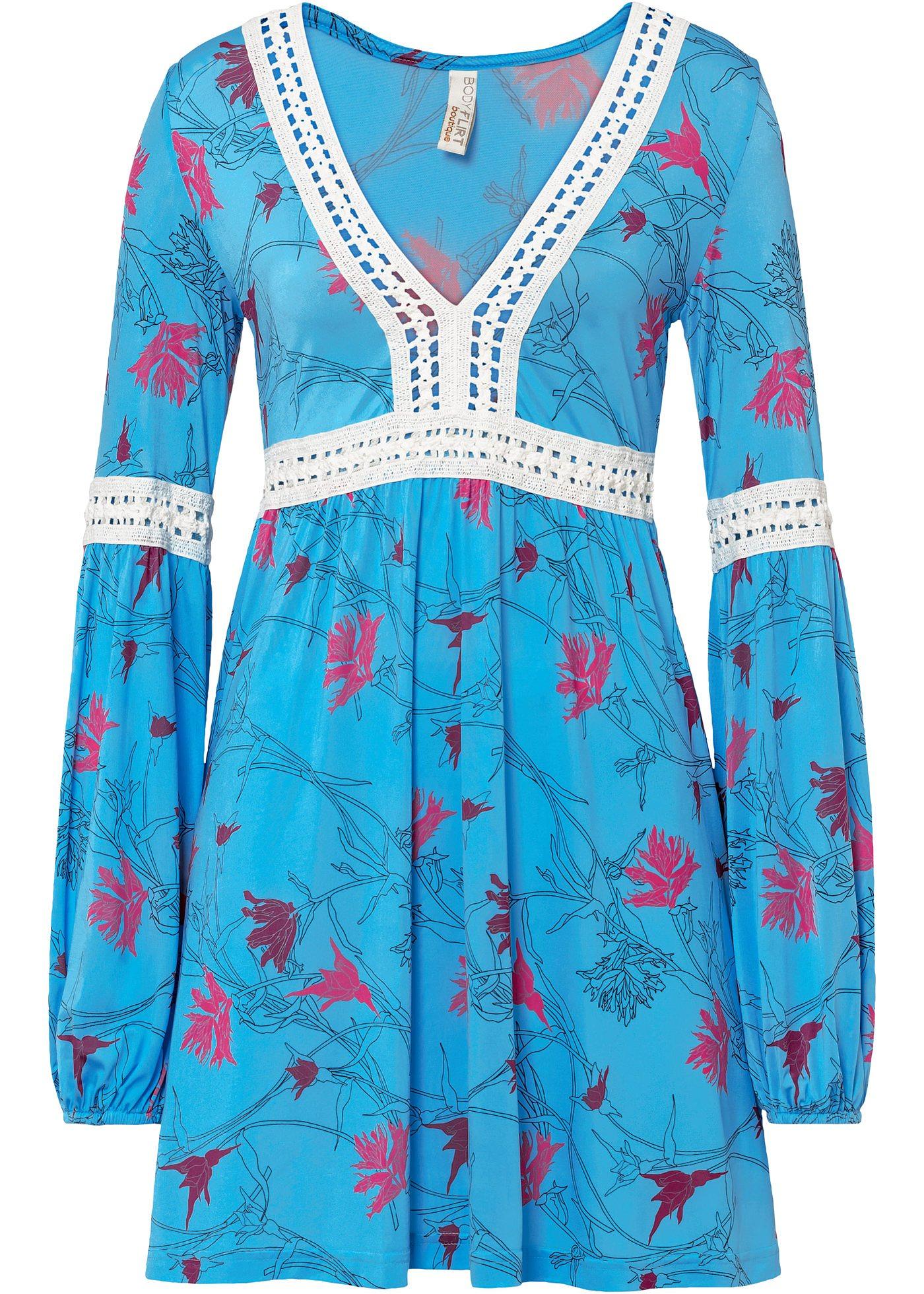 Robe avec bordure en crochet