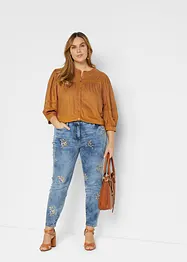 Jean slim avec broderies florales, bonprix