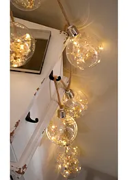 Guirlande lumineuse LED avec 8 boules avec fleurs séchées, bonprix