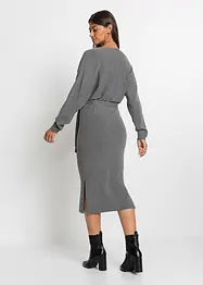Robe pull fluide en viscose mélangée, bonprix