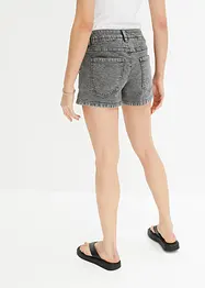 Short en jean avec empiècement à rivets, bonprix