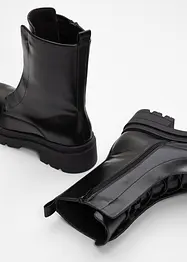 Boots lacées à semelle crantée, bonprix