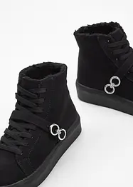 Boots fourrées à lacets, bonprix