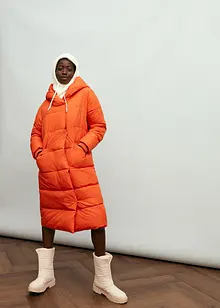 Manteau oversize matelassé avec capuche, en polyester recyclé, bonprix