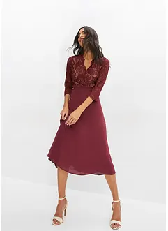 Robe en crêpe avec dentelle, bonprix