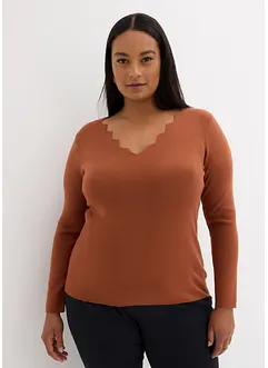 Pull avec un décolleté ondulé, bonprix