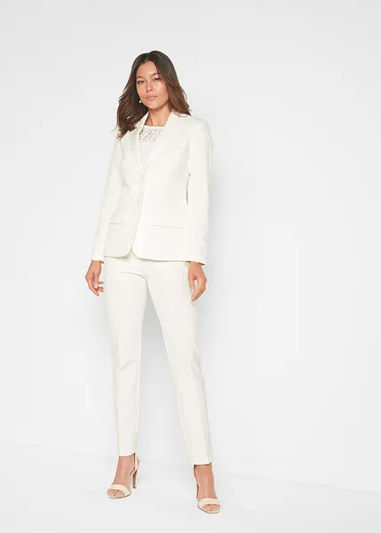 Tailleur pantalon classique compose d un pantalon confortable et d un blazer chic