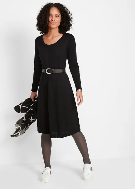 Robe évasée en maille, bonprix