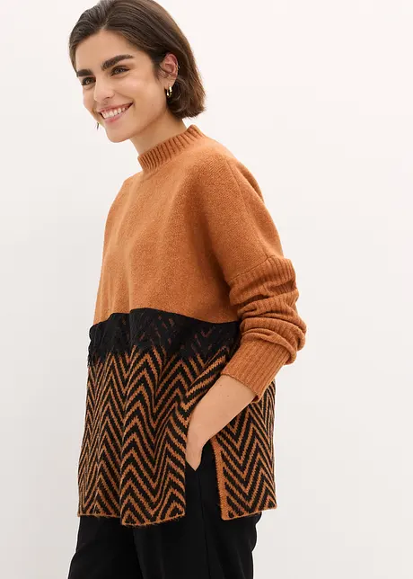 Pull rehaussé de dentelle, bonprix