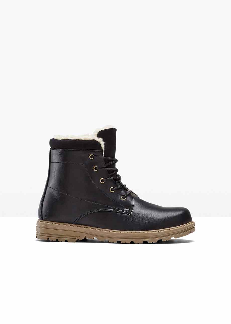 boots a lacets