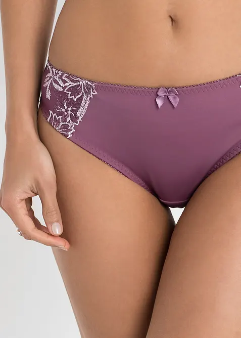 Slips avec de jolies broderies, bonprix