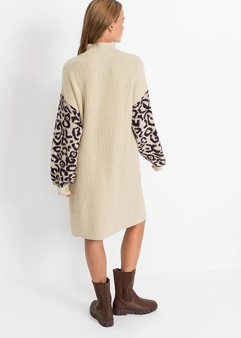 Robe en maille oversize avec motif léopard, bonprix