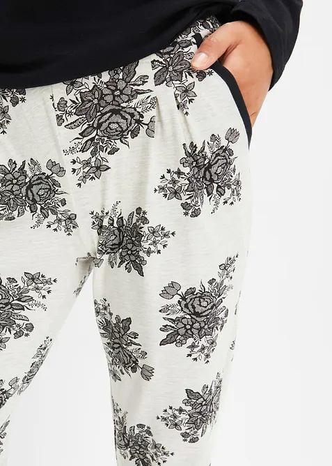 Pyjama à dentelle et poches latérales, bonprix