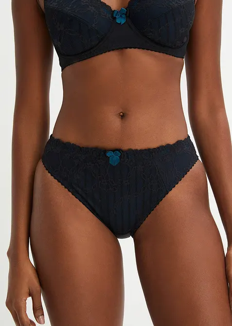 Slip avec une jolie dentelle, bonprix