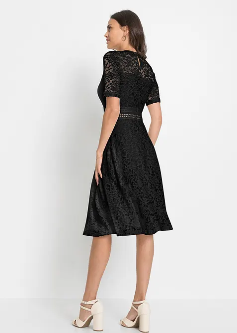 Robe en dentelle avec empiècement crochet, bonprix