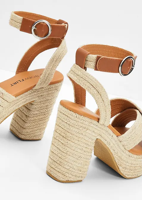 Sandales &agrave; talons et plateformes, bonprix