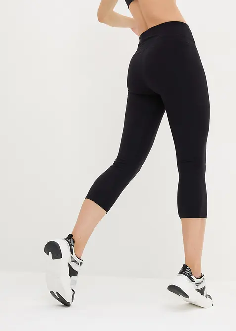 Legging de sport ultra-doux avec poches latérales, longueur 3/4, bonprix