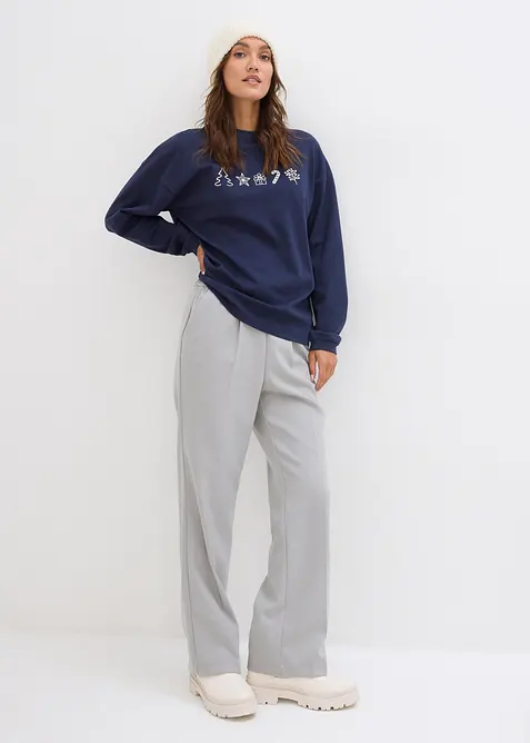 T-shirt manches longues oversize &agrave; motifs de No&euml;l brod&eacute;s, bonprix