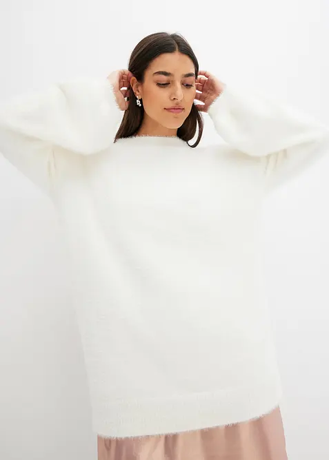 Pull oversize &agrave; d&eacute;collet&eacute; profond dans le dos, bonprix