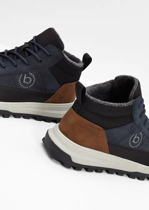 Boots lacées Bugatti à semelle crantée, Bugatti