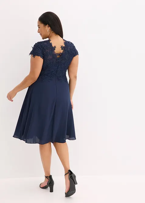 Robe midi en tulle délicat avec dentelle, bonprix