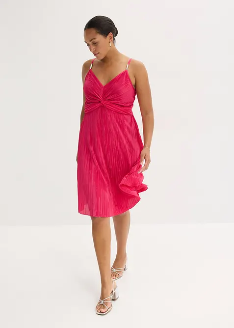 Robe courte en matière brillante et plissée, bonprix