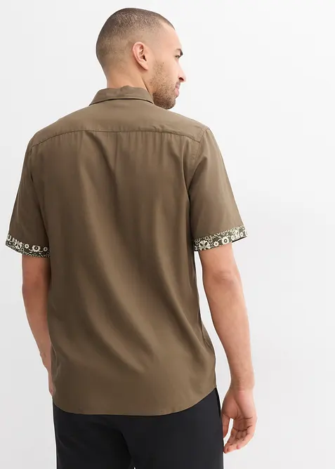 Chemise manches courtes en viscose, slim, bonprix